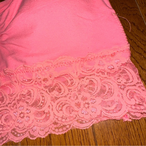 Padded neon lace bralette - Picture 2 of 5